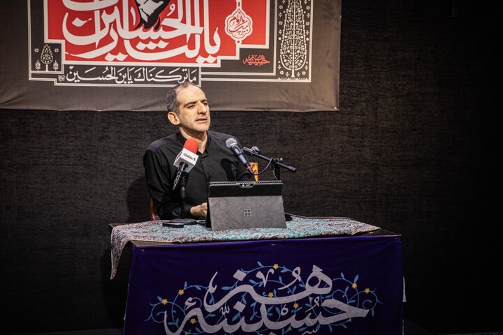 خونخواهی رهبر شهید؛ تضمین‌کننده حیات و هویت جامعه اسلامی