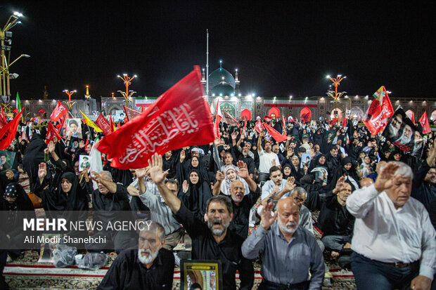 نوای وحدت از اجتماع شبانه آزادشهر طنینانداز شد نوای وحدت از اجتماع شبانه آزادشهر طنینانداز شد